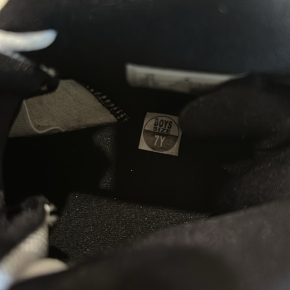 This is the Jordan 6 rings GS - Picture 4 of 4